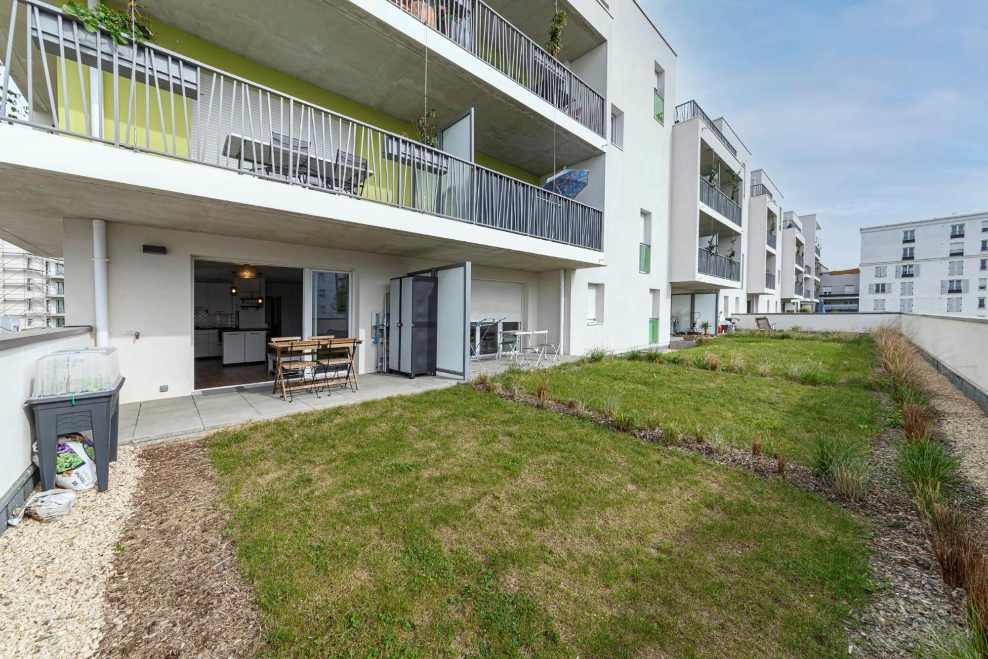 T2 Terrasse -Terra Botanica Et Aquavita Apartment อองเชร์ ภายนอก รูปภาพ